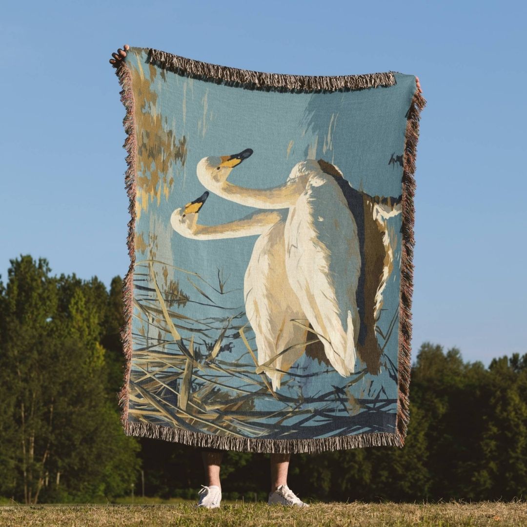 Swan Harmony Woven Blanket