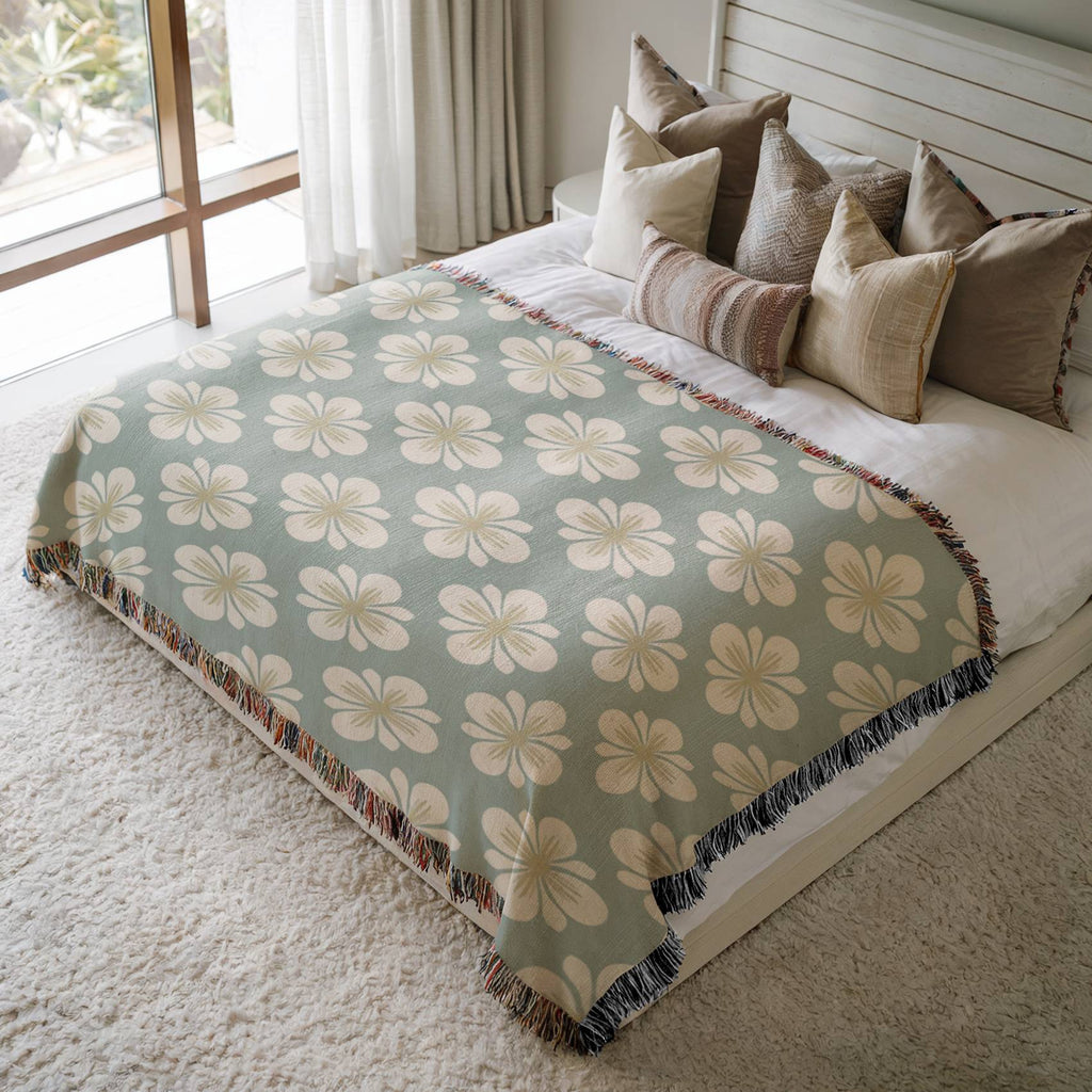 Nordic Blossom Woven Blanket