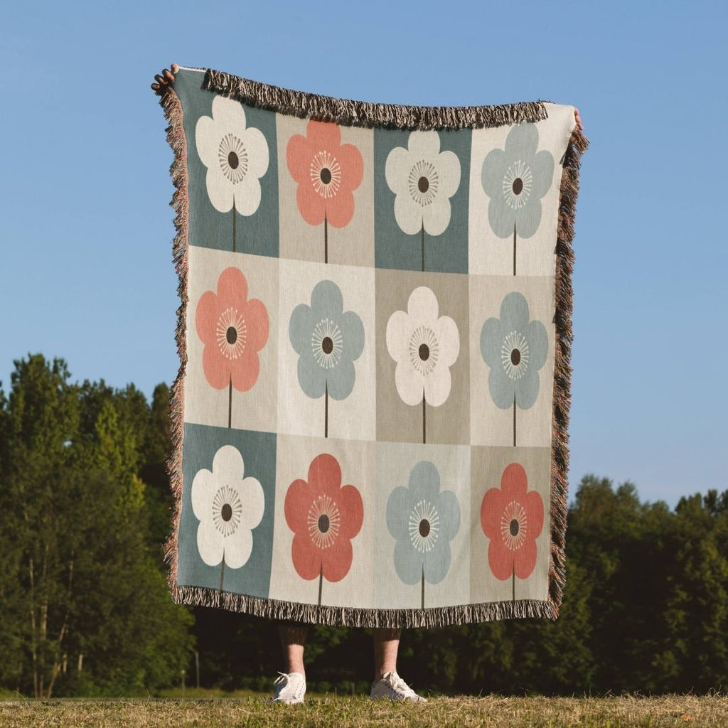 Retro Bloom Woven Blanket