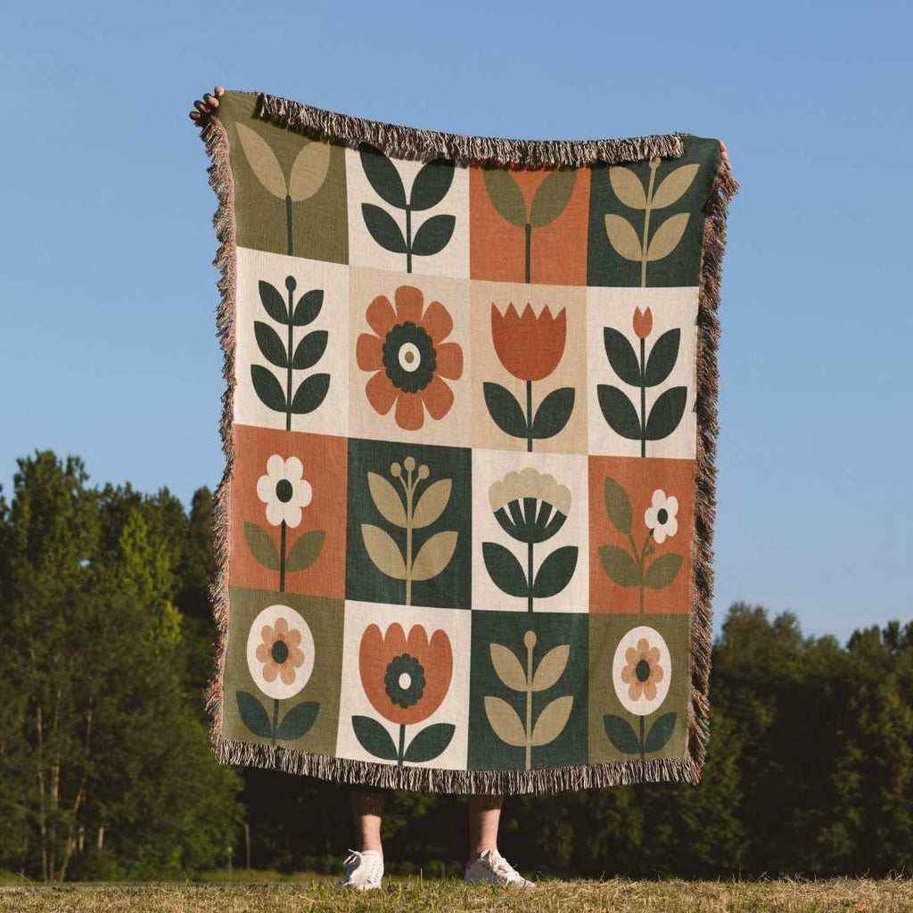 Scandinavian Wild Rose Woven Blanket